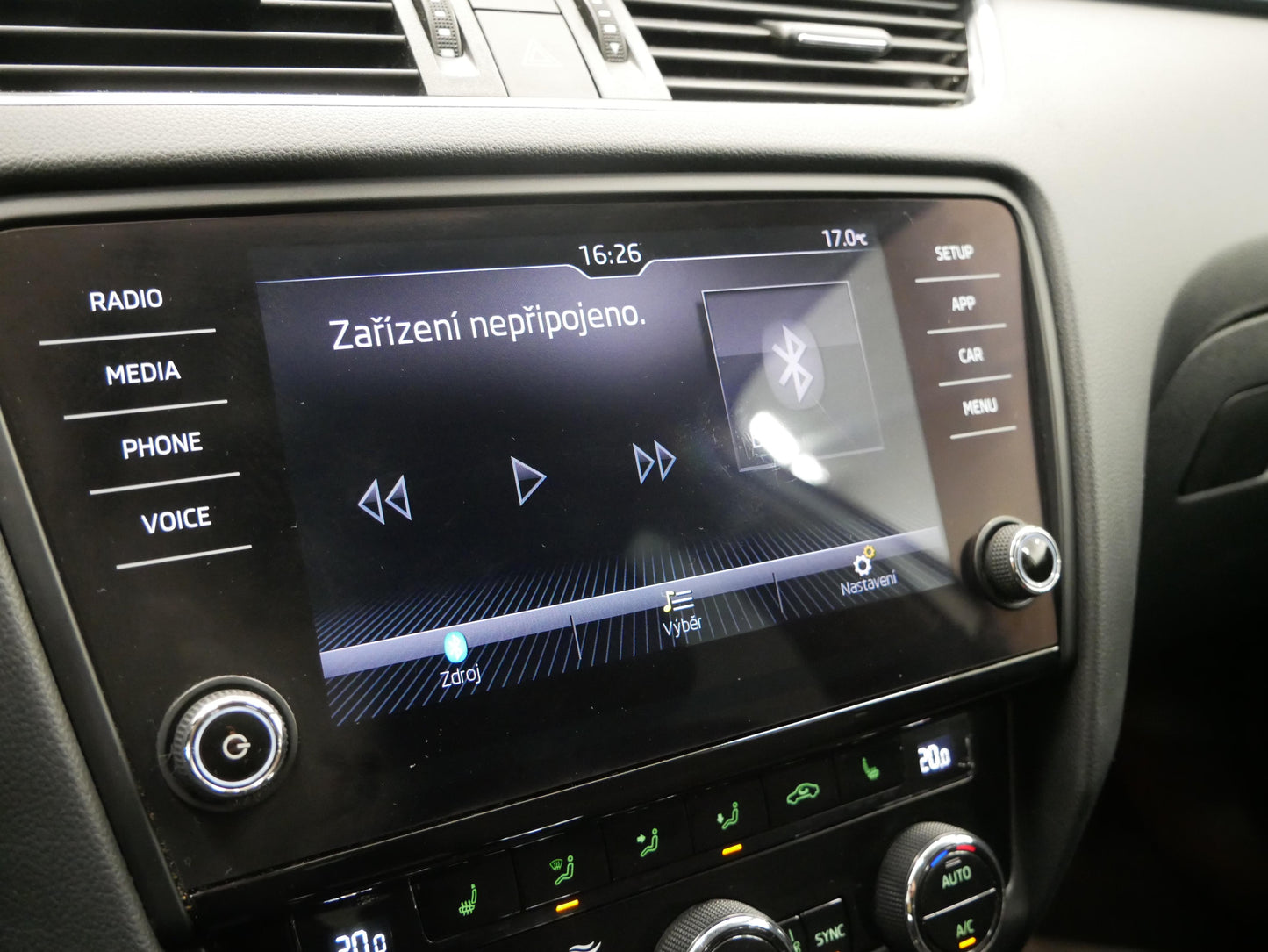 ŠKODA Octavia 1.6 TDI 85 kW DSG Style