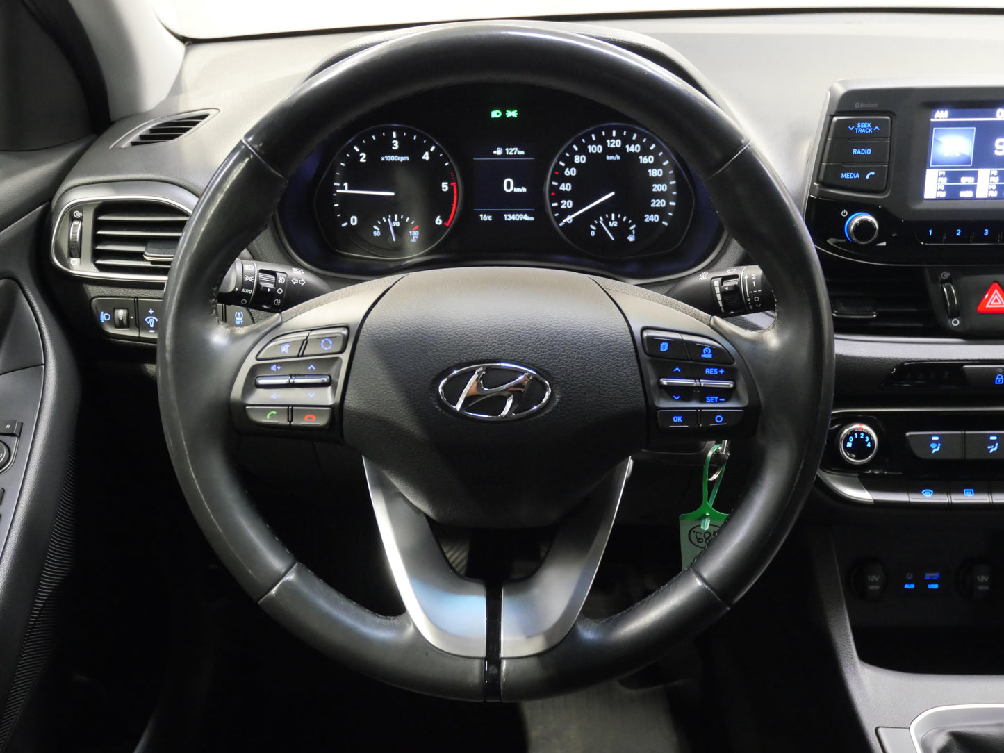 Hyundai i30 1.6 CRDi 100 kW TRIKOLOR KOMFO