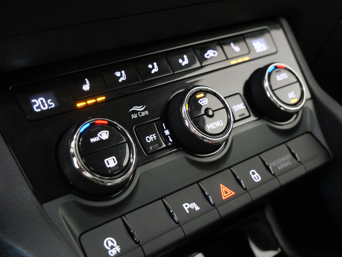 Škoda Karoq 1.5 TSI 110 kW Top Selection
