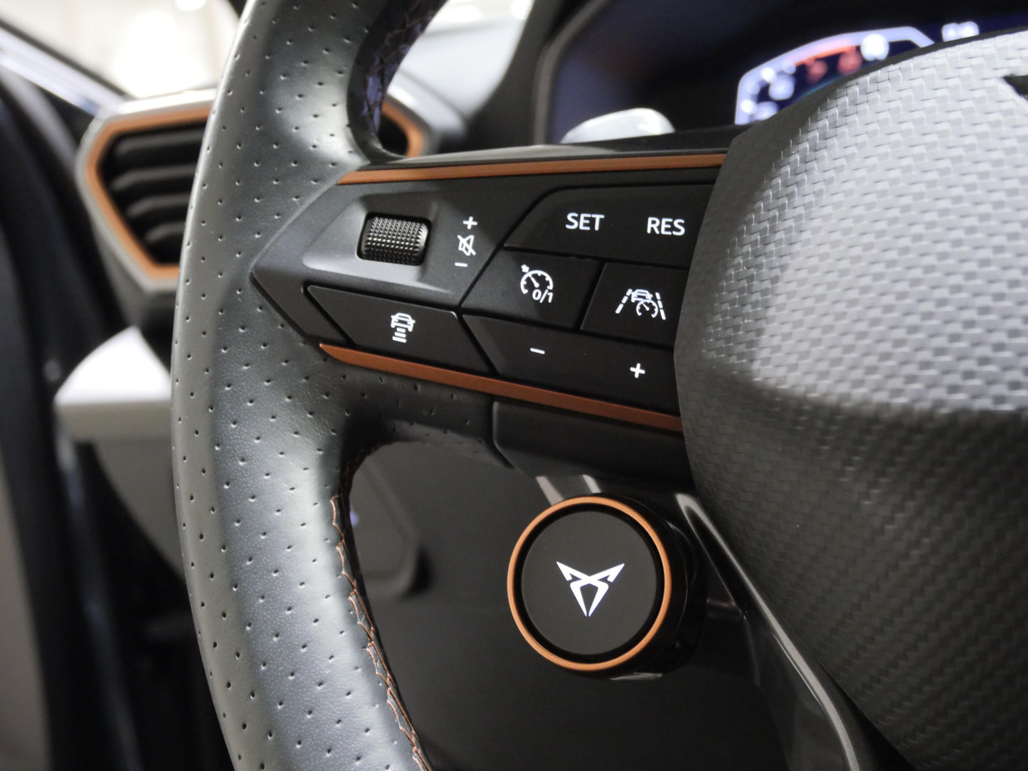 Cupra Leon 2.0 TSI 228 kW Performance