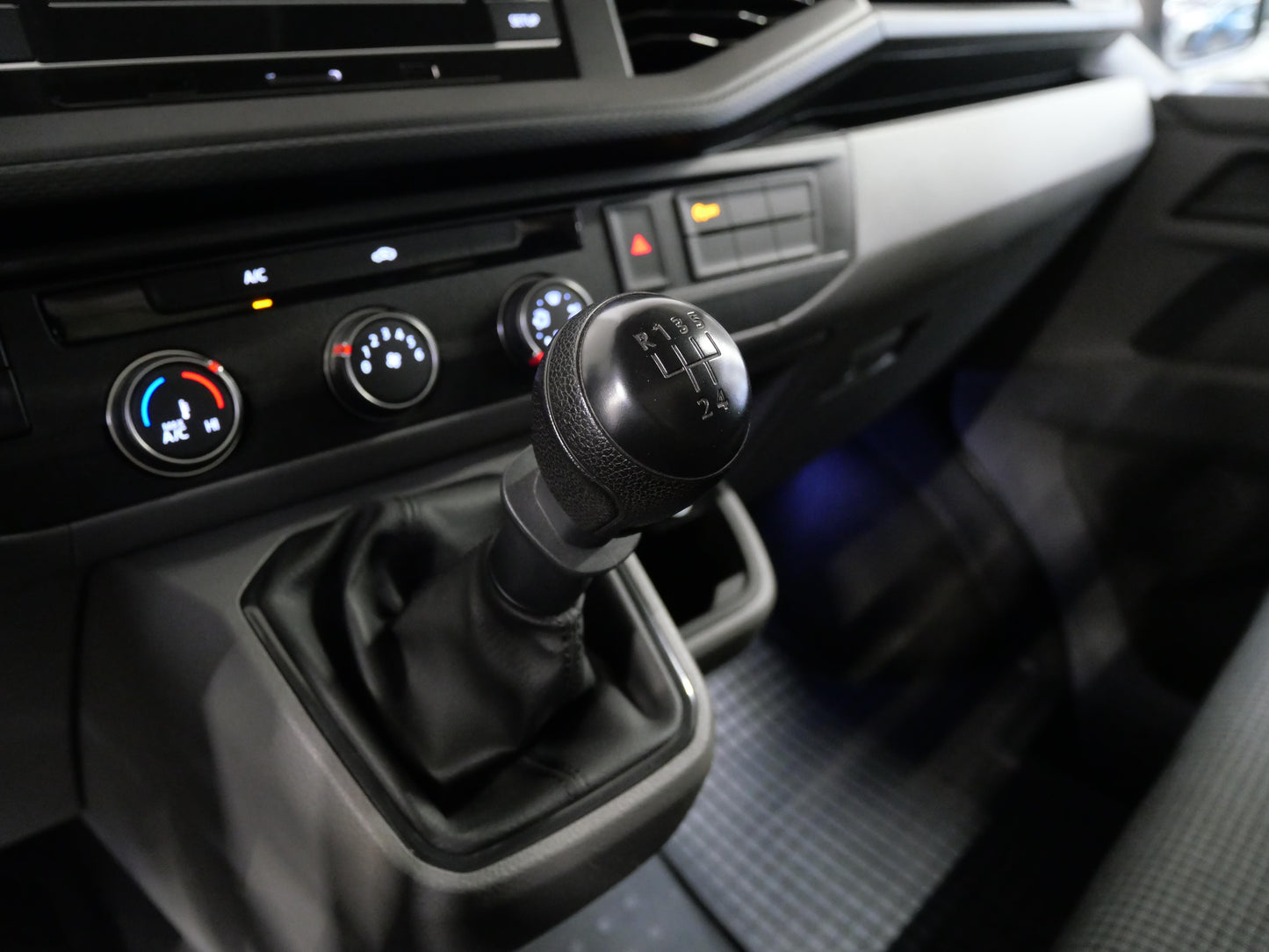 Volkswagen Transporter 2.0 TDI 81 kW DR Valník