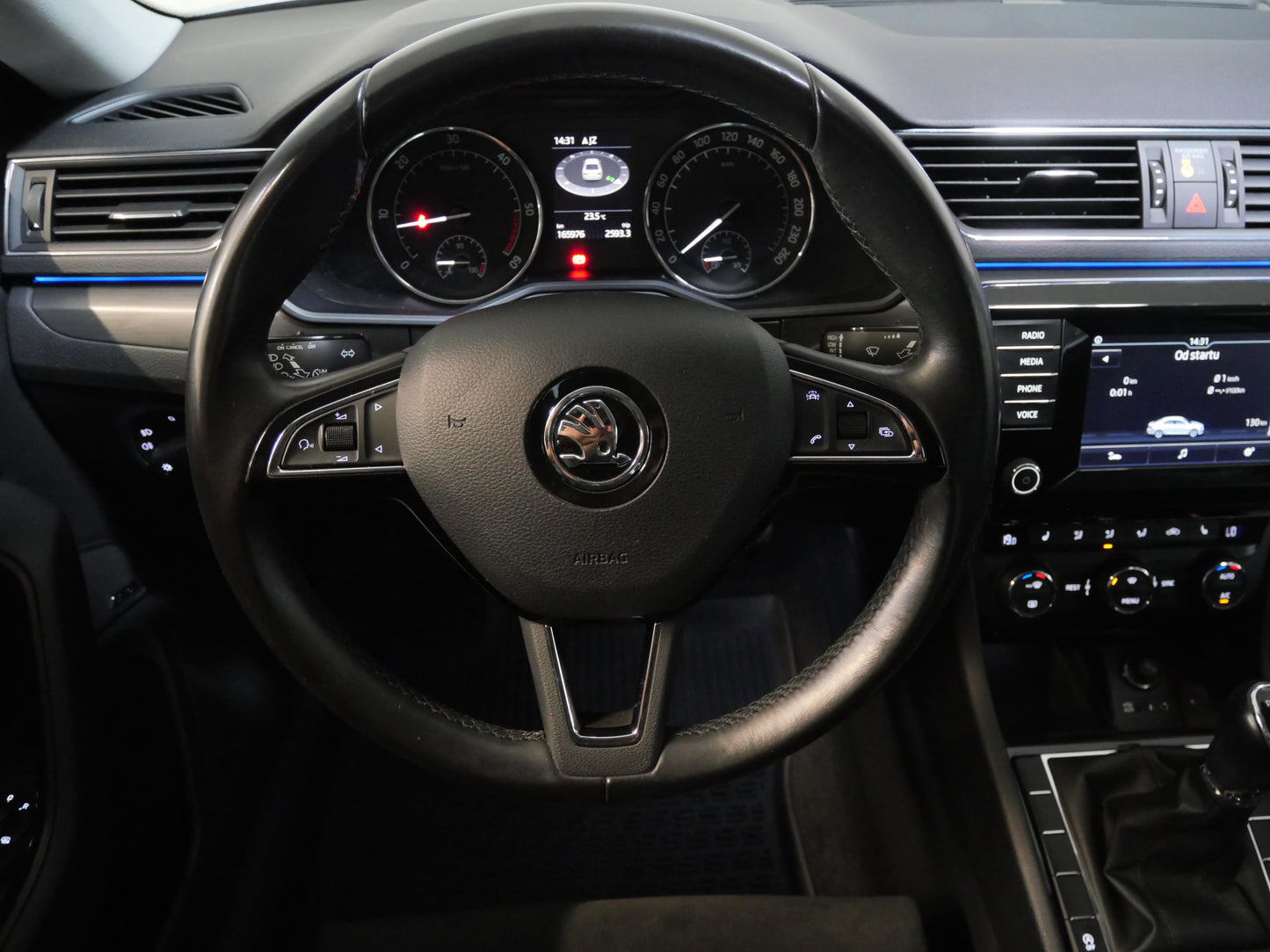 Škoda Superb 2.0 TDI 110 kW Style Plus