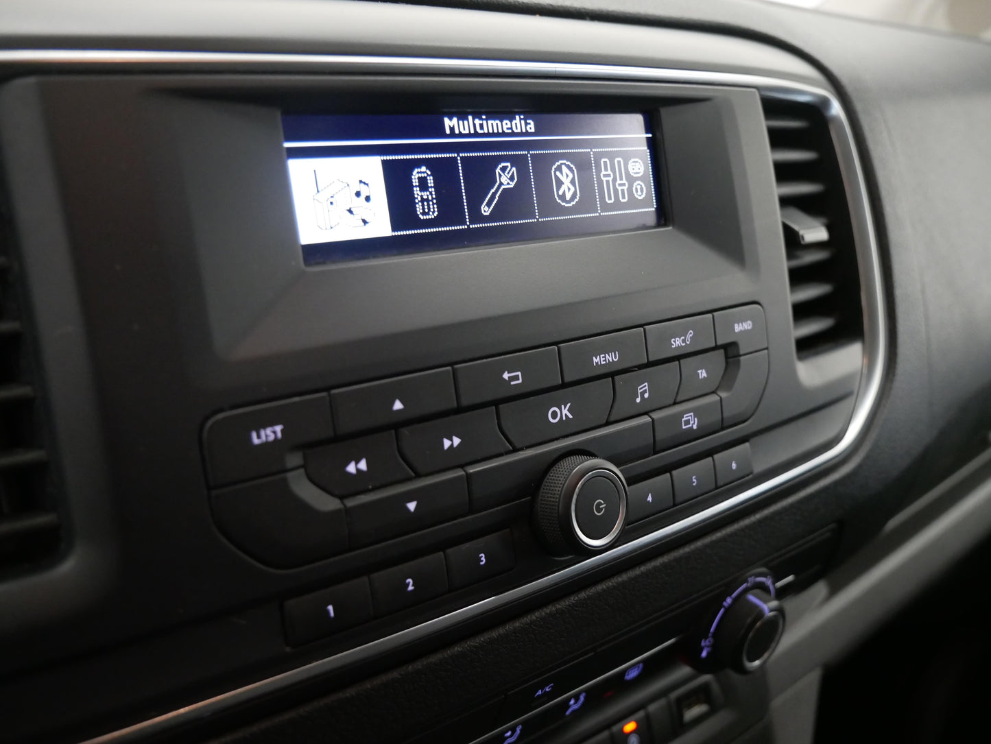 Citroën Jumpy L1H1 2.0 HDI 110 kW 6 Míst