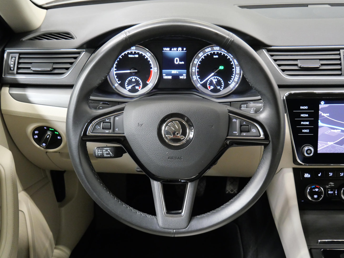 Škoda Superb 2.0 TDI 110 kW DSG Style