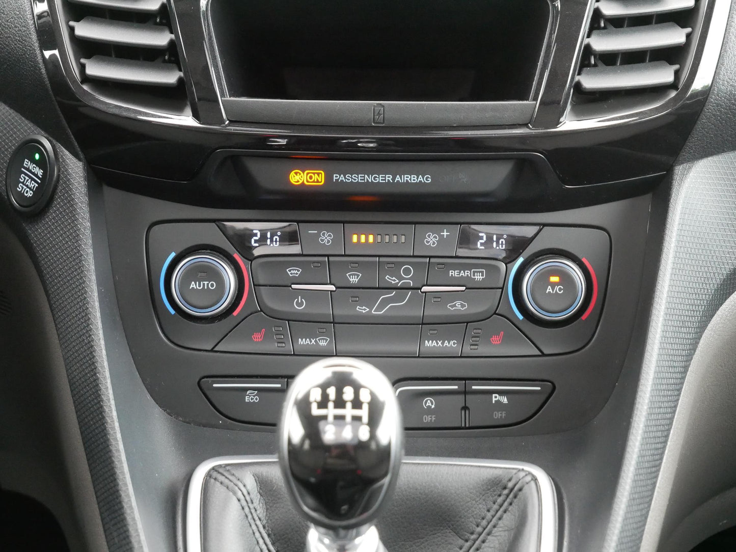 Ford Tourneo Connect 1.5 TDCi 88 kW Titanium