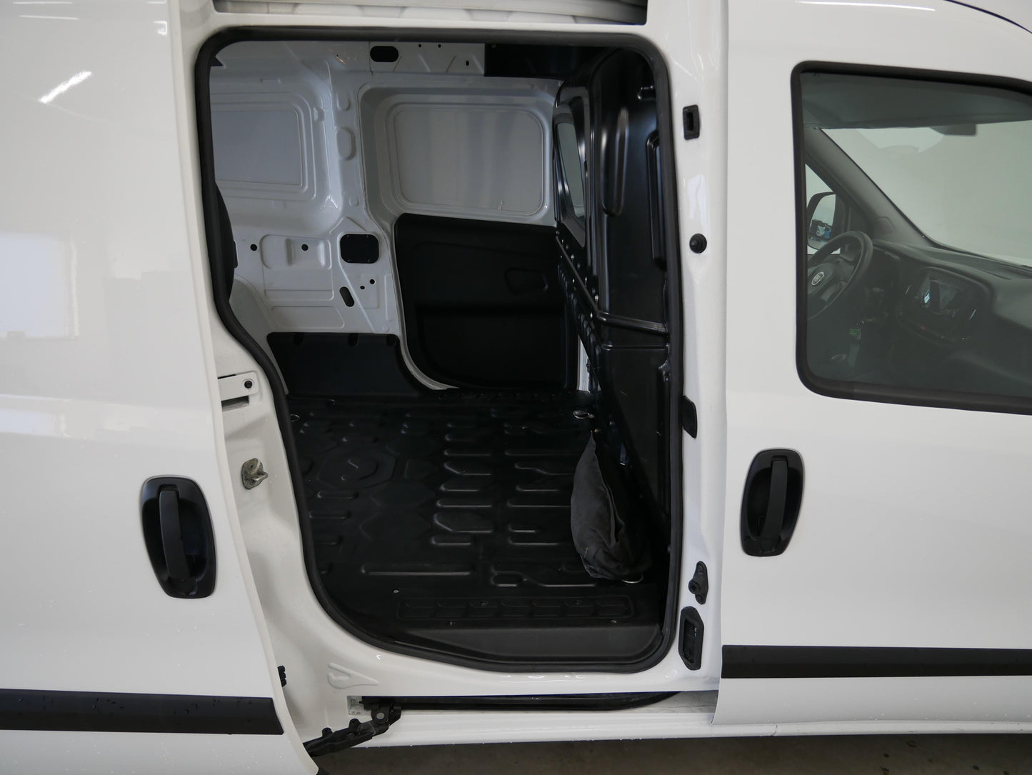 Fiat Dobló Cargo Maxi L2H1 1.4 CNG 88 kW