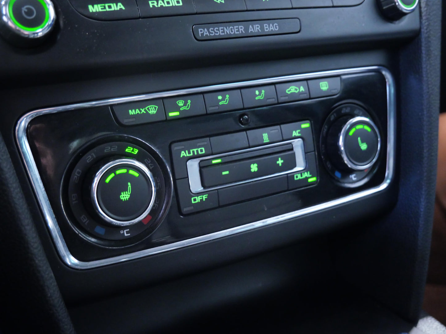 Škoda Superb 2.0 TDI 103 kW DSG Ambition