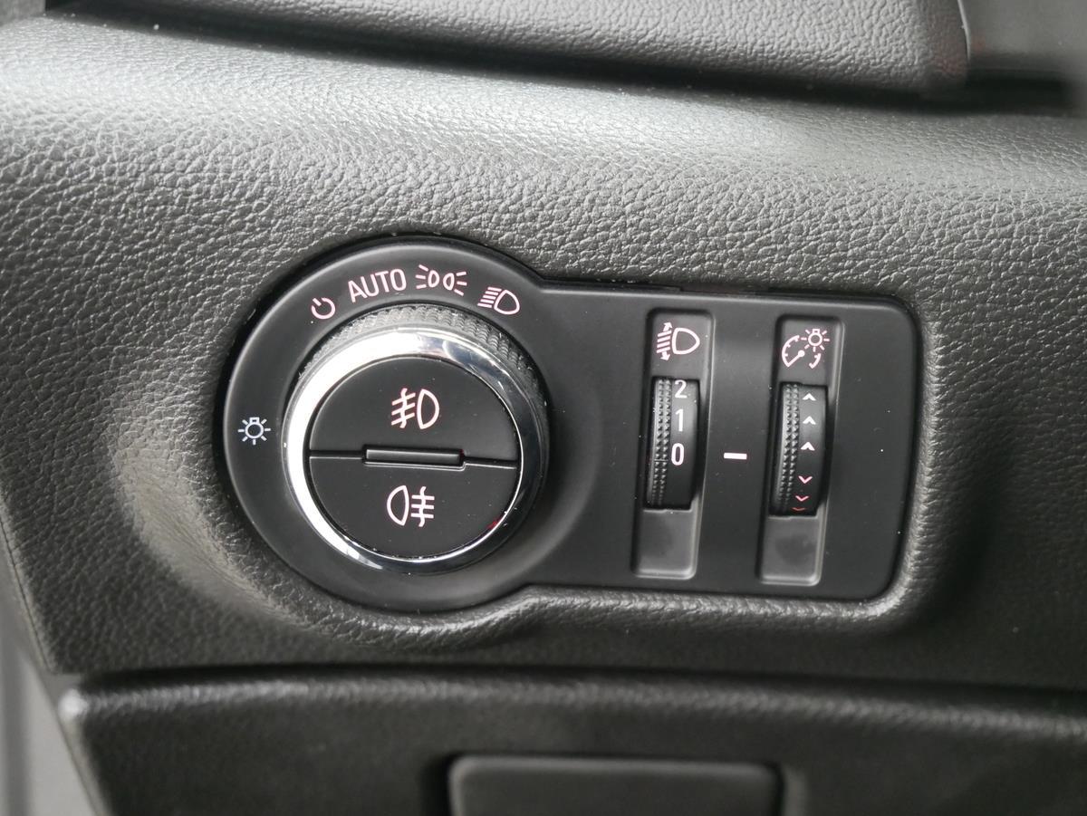 Opel Astra 1.6 CDTi Exclusiv