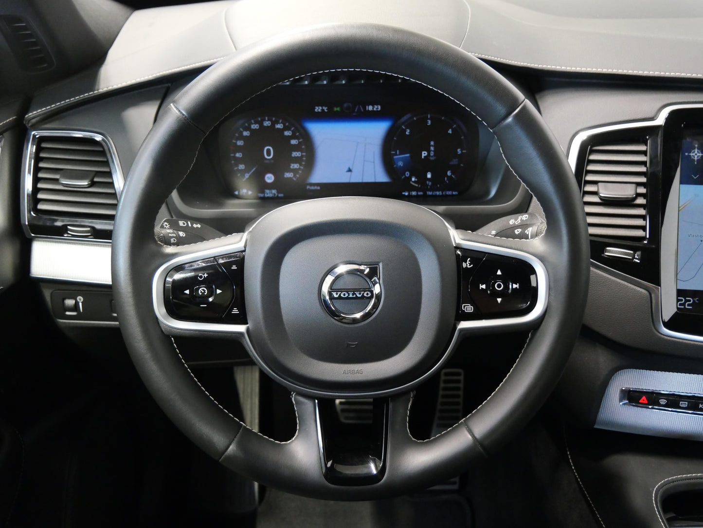 Volvo XC90 2.0 B5 173 kW AWD R-Design