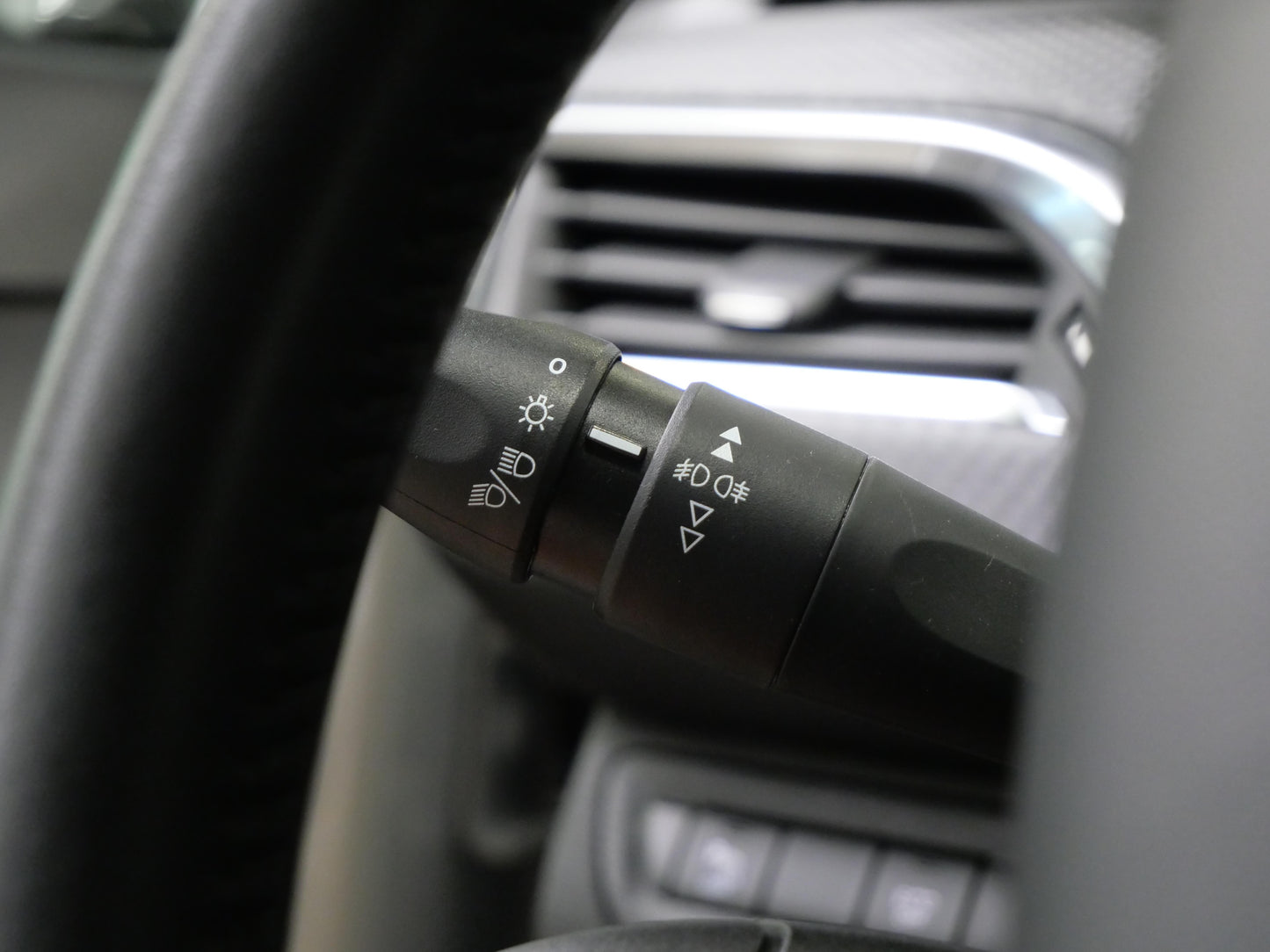 Peugeot 2008 1.2 PureTech 81 kW Active