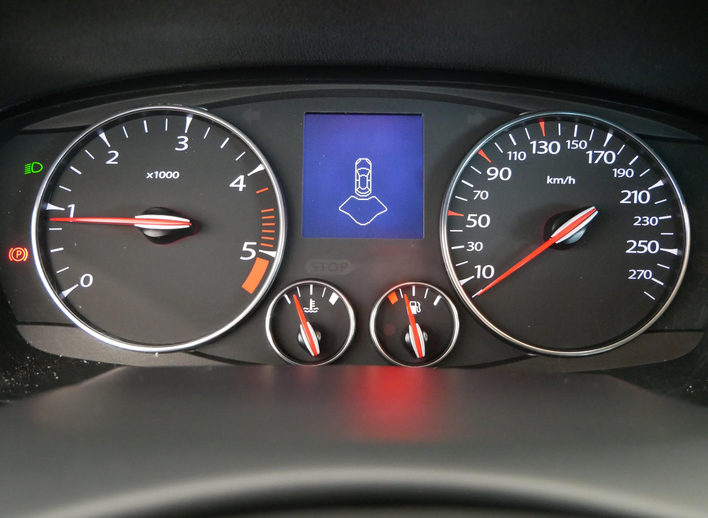 Renault Laguna 2.0 DCi 110kW Black Edition