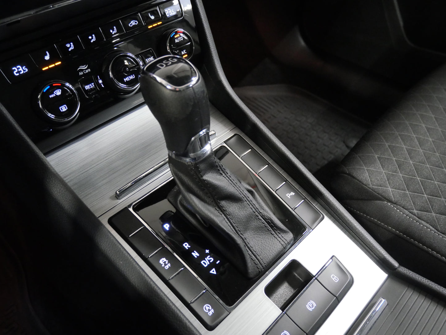 Škoda Superb 2.0 TSI 140 kW Ambition Plus