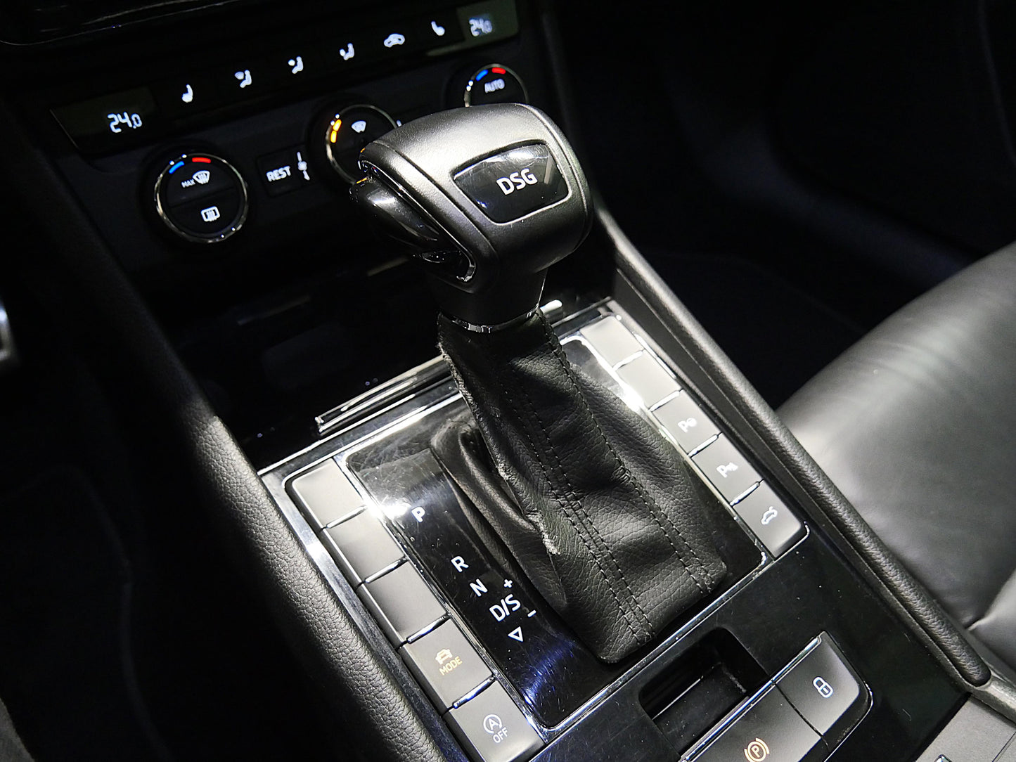 Škoda Superb 2.0 TDI 110 kW Style Plus