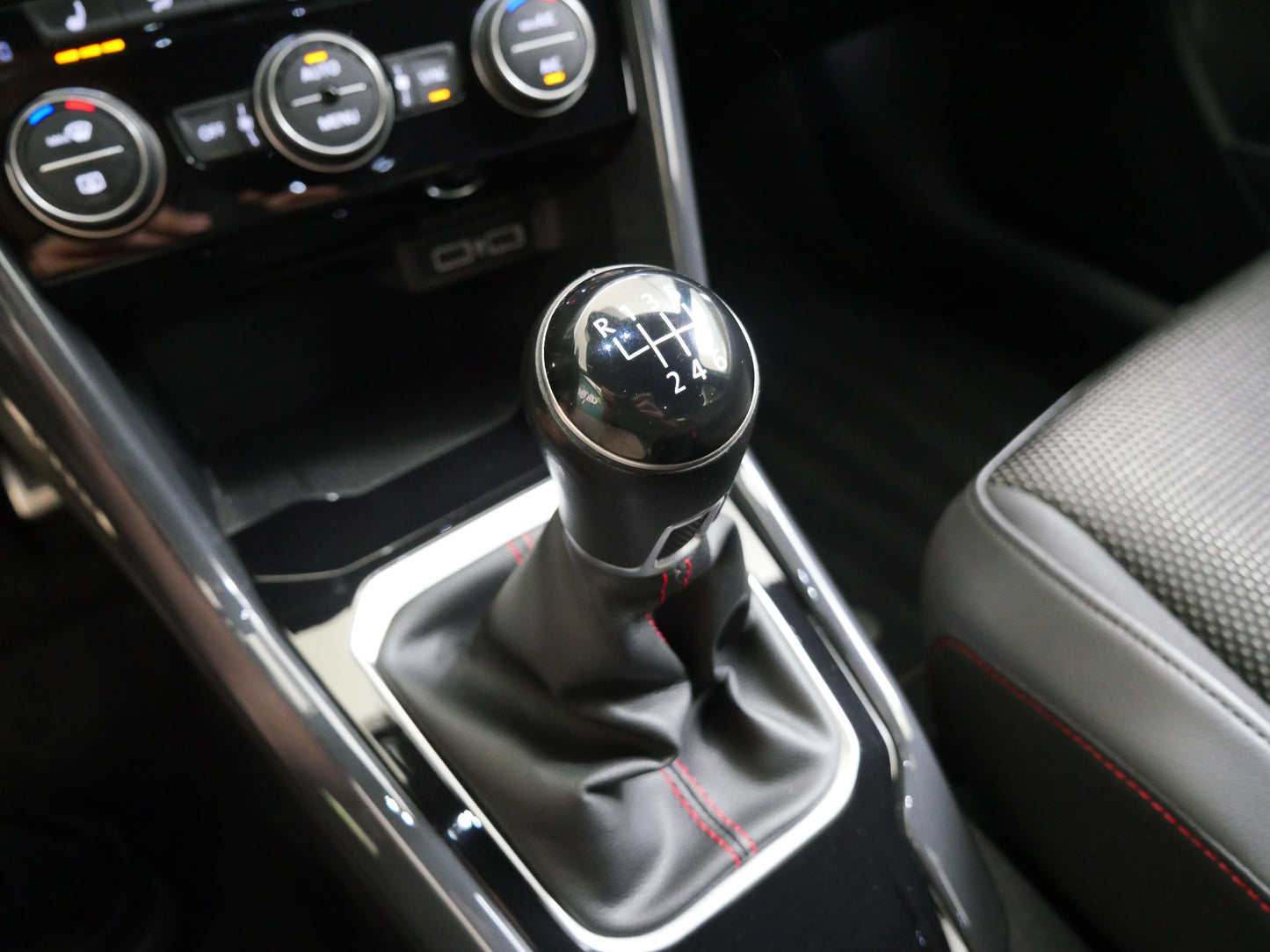 Volkswagen T-Roc 1.5 TSI 110 kW Sport