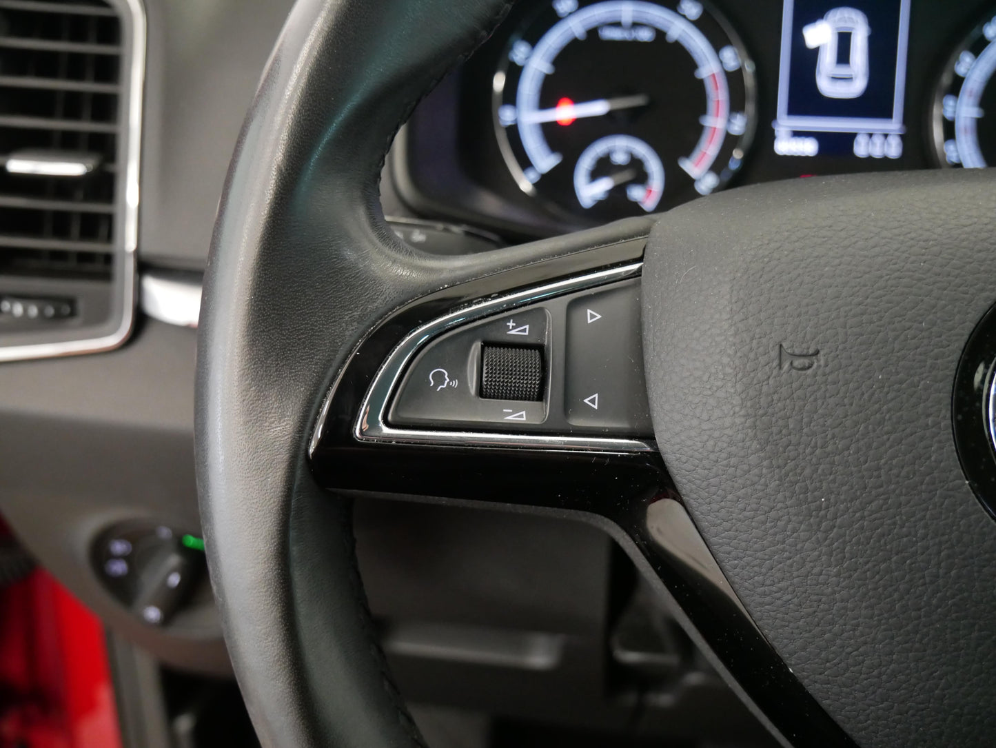 Škoda Karoq 1.5 TSI 110kw Ambition Plus
