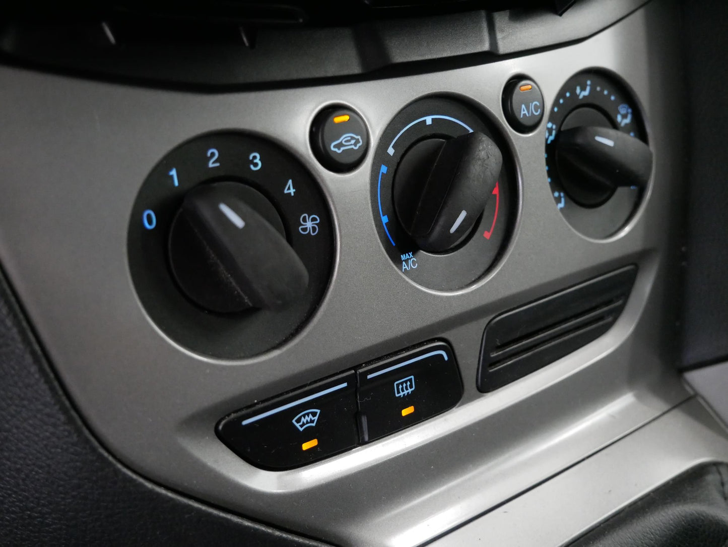 Ford Focus 1.6 Ti-VCT Trend