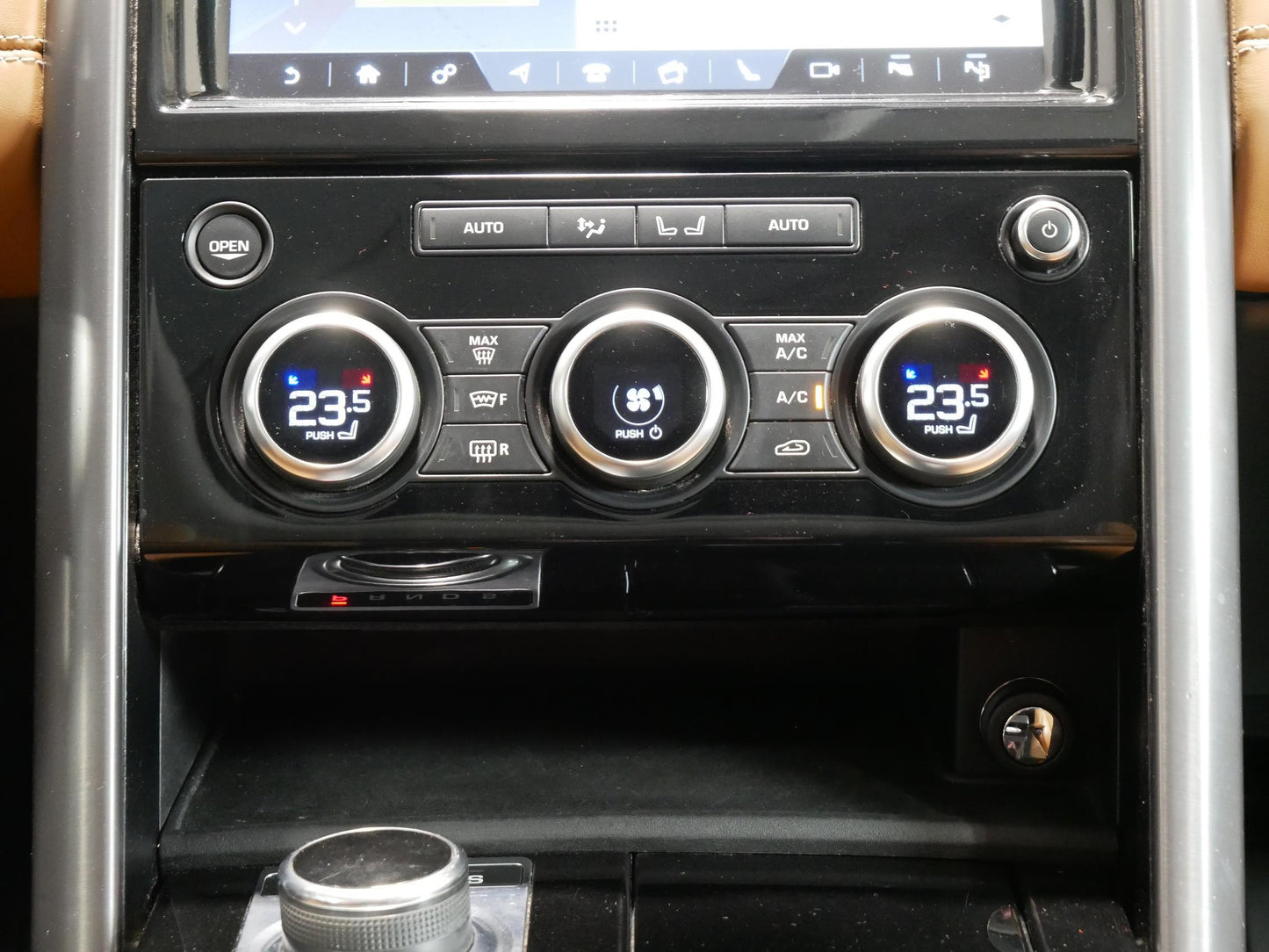 Land Rover Discovery 3.0 TDV6 AWD First Edition