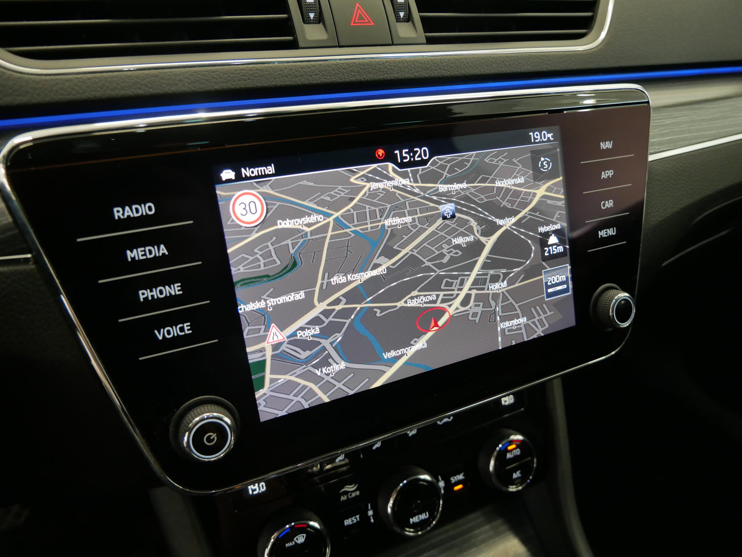 Škoda Superb 2.0 TDI 110 kW Style DSG