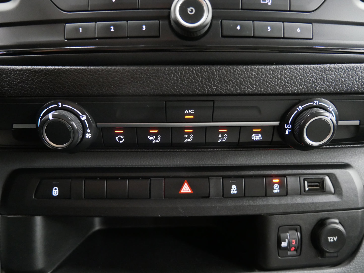 Toyota Proace 2.0 D-4D L3H1 6 míst