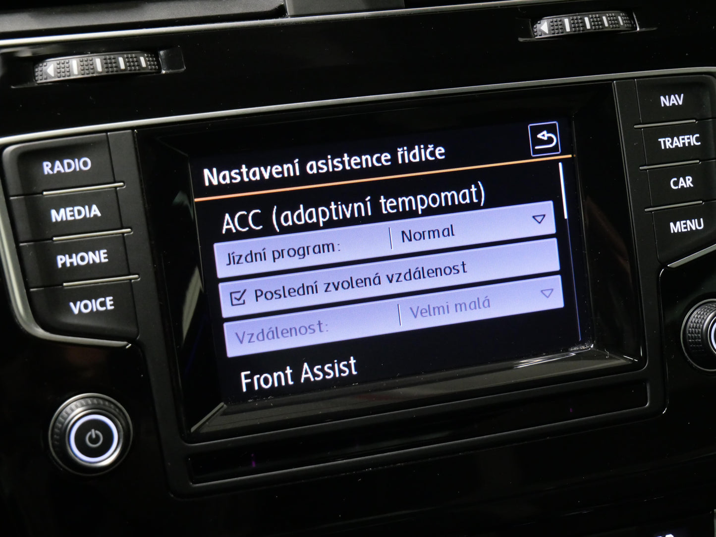 Volkswagen Golf 2.0 TSI R 221 kW 4Motion