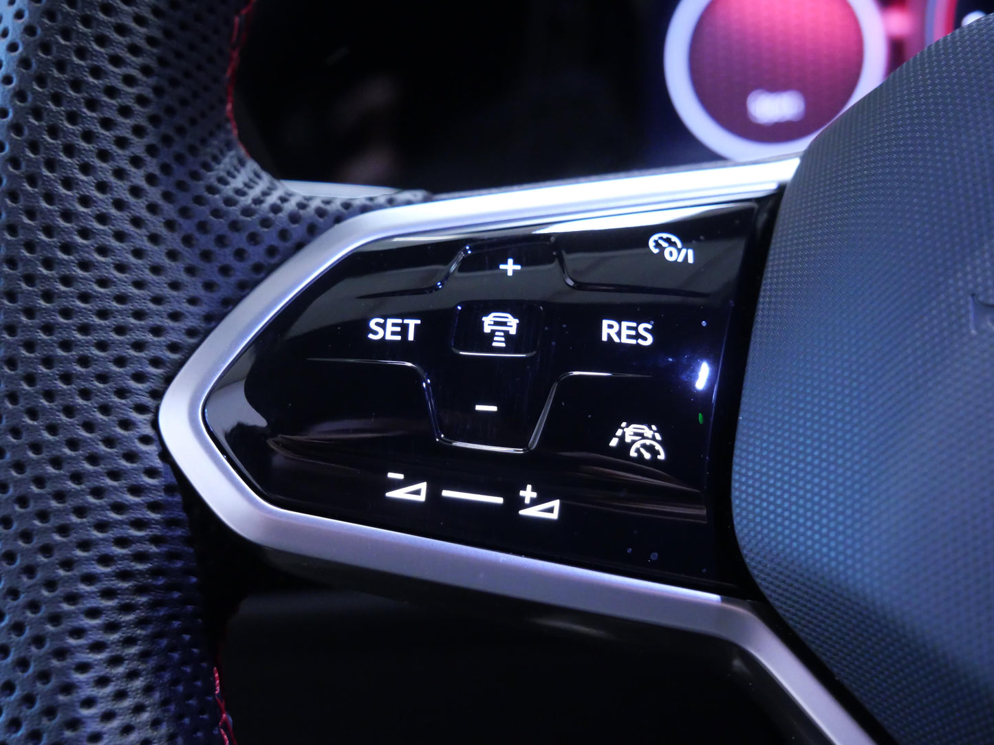 Volkswagen Golf 2.0 TSI 180 kW GTI