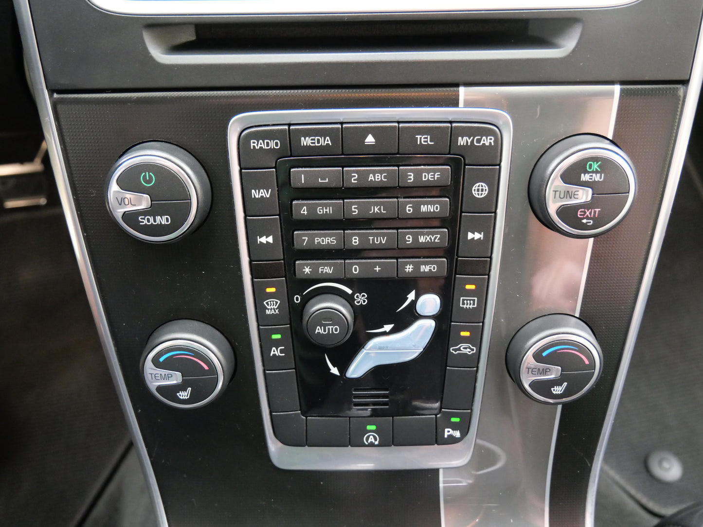 Volvo V60 D4 133 kW Drive-E Summum