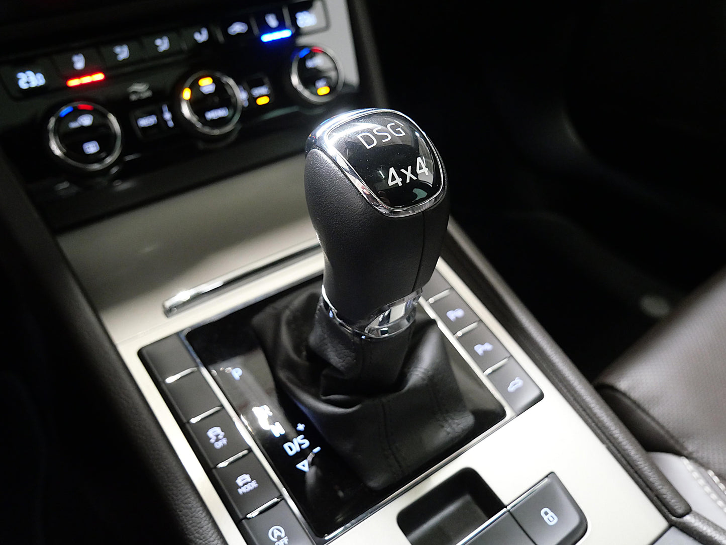 Škoda Superb 2.0 TDI 140 kW 4x4 L&K