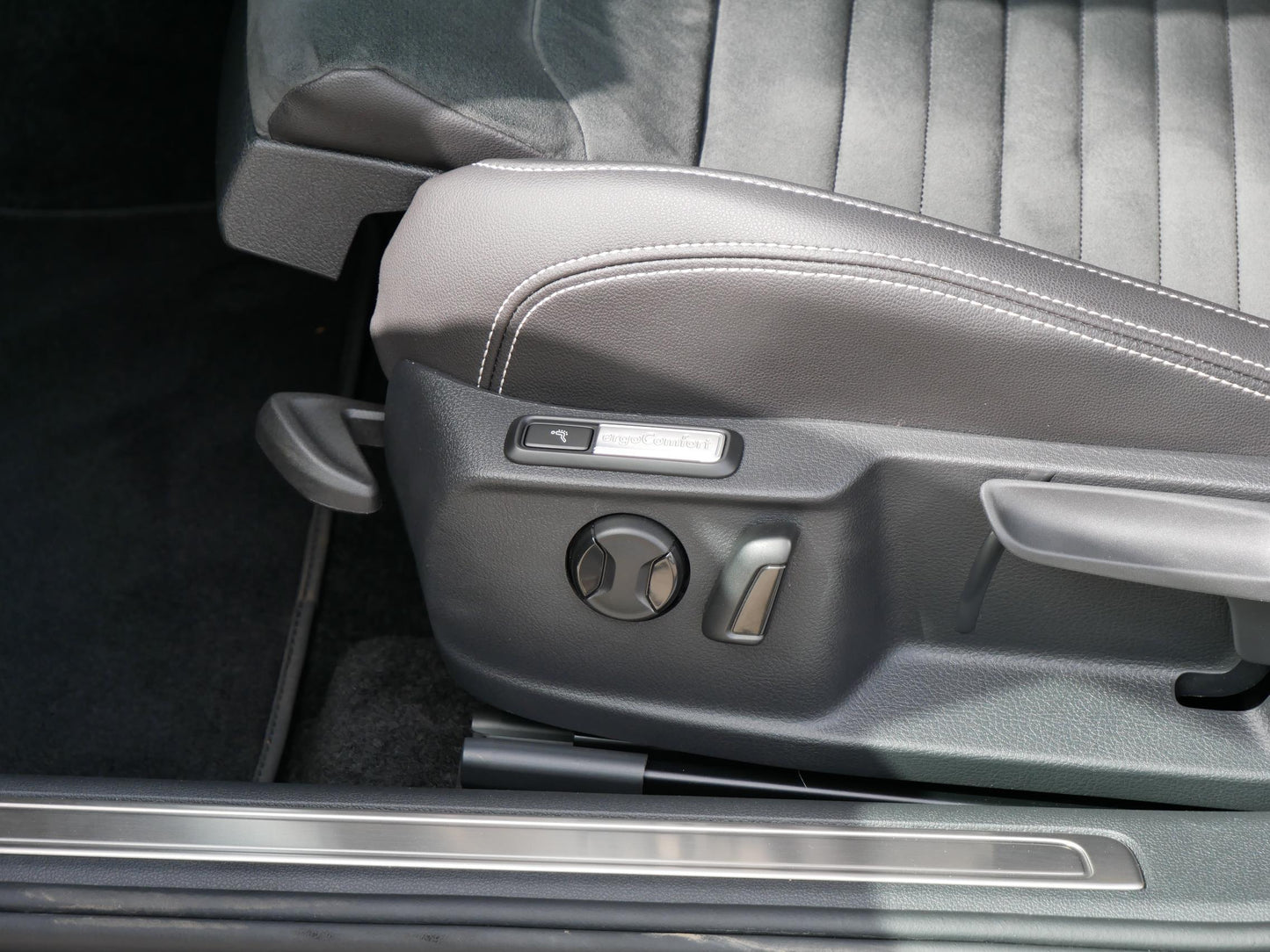 Volkswagen Passat 2.0 TDI 110 kW Elegance