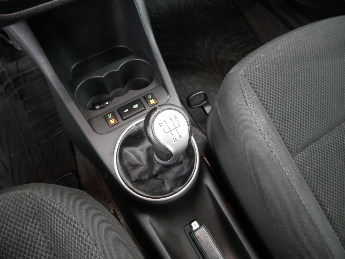 Škoda Fabia 1.2 HTP 51 kW Elegance