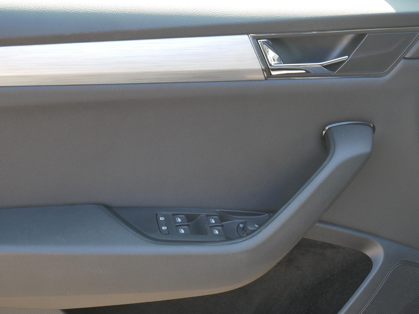 Škoda Superb 2.0 TDI 110 kW Ambition Plus