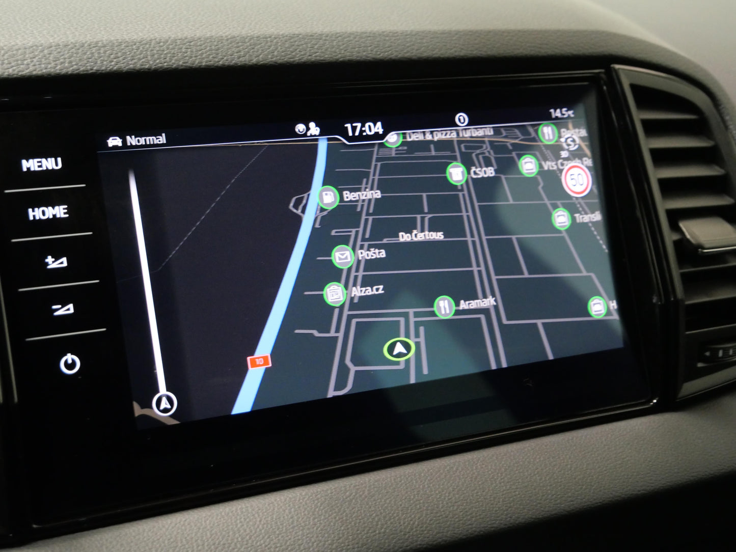 Škoda Karoq 1.5 TSI 110 kW DSG SportLine