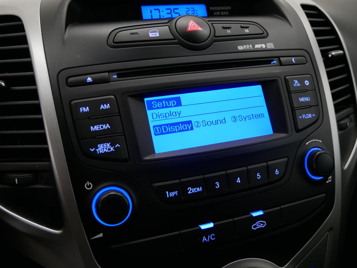 Hyundai ix20 1.4 i 66 kW Trikolor