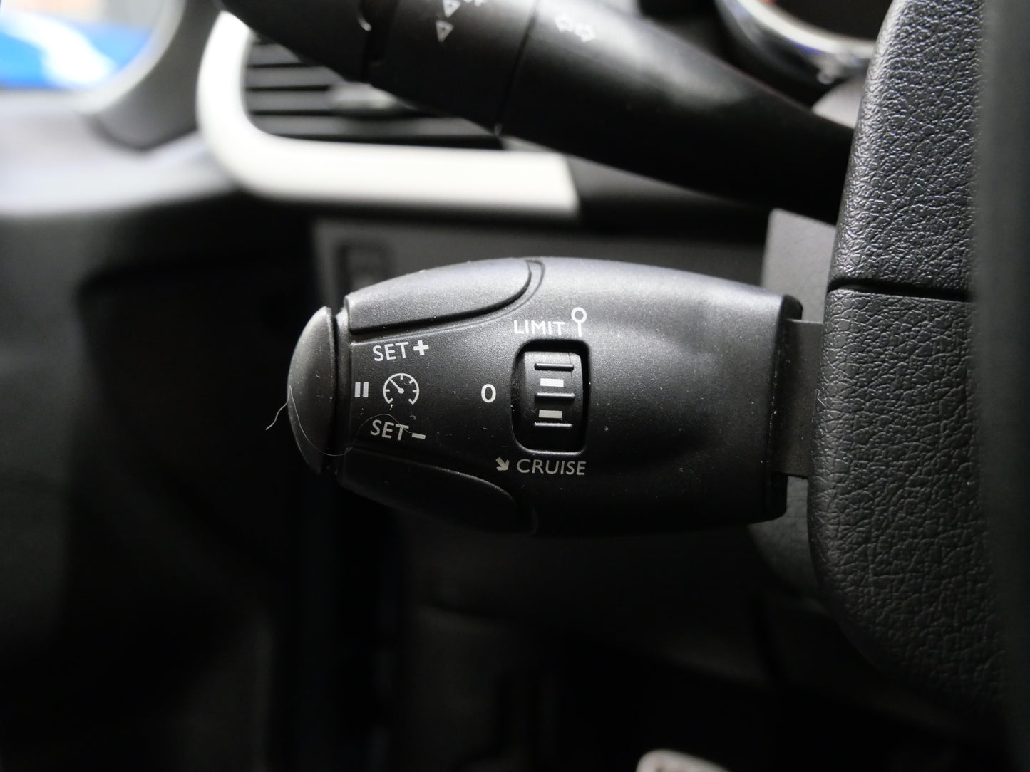 Peugeot 207 1.4i 54 kW