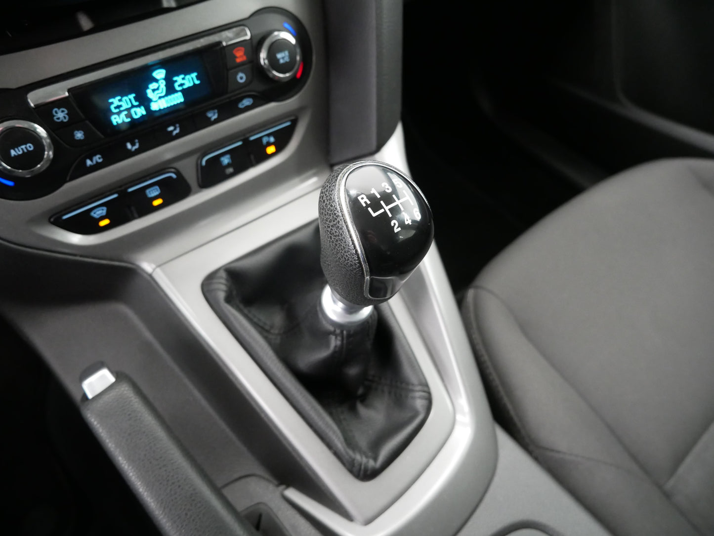 Ford Focus 2.0 TDCi 103 kW SYNC Edition