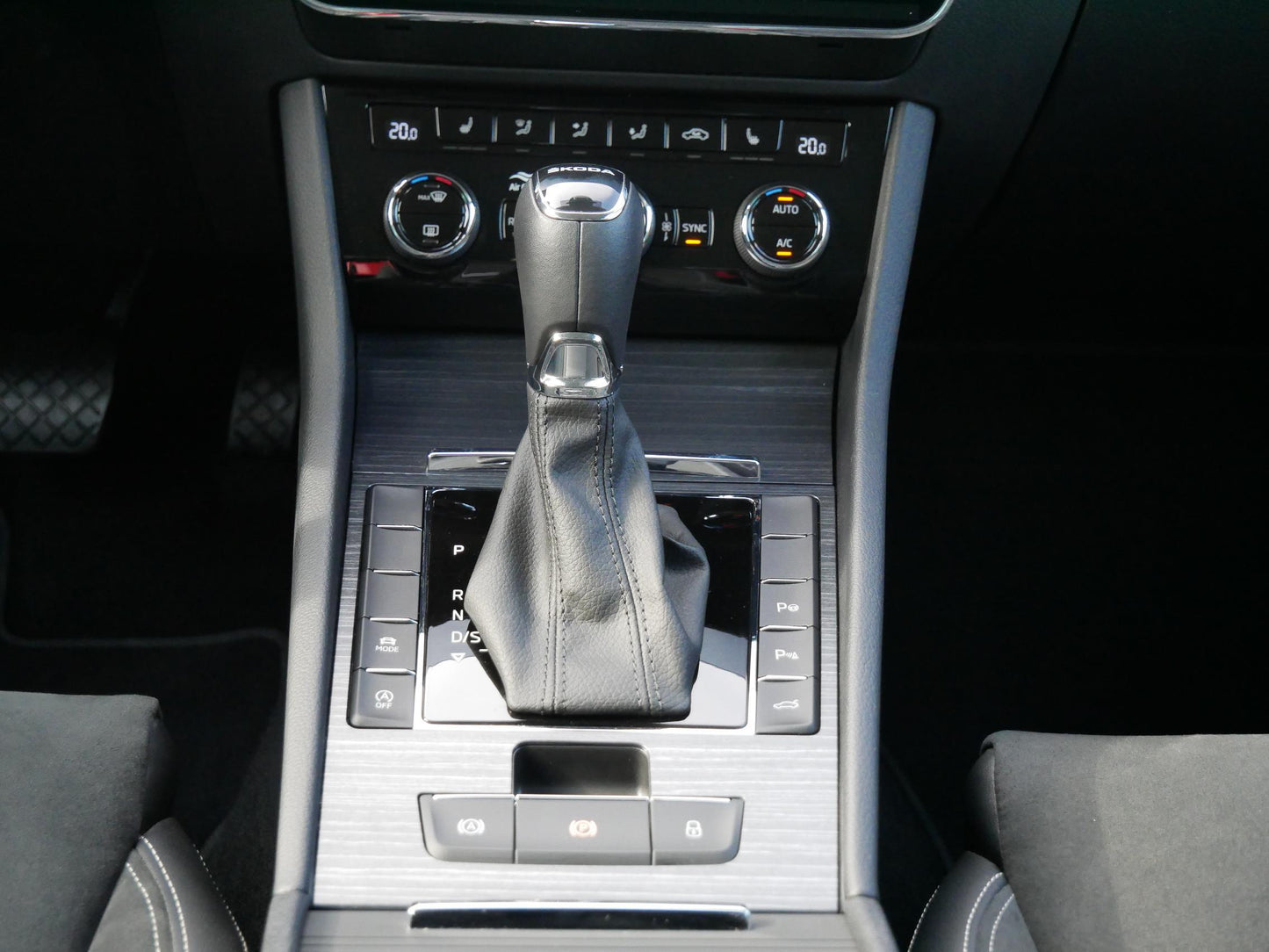 Škoda Superb 2.0 TDI 110 kW Style