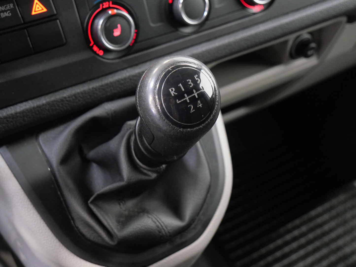 Volkswagen Transporter 2.0 TDI 75 kW KR