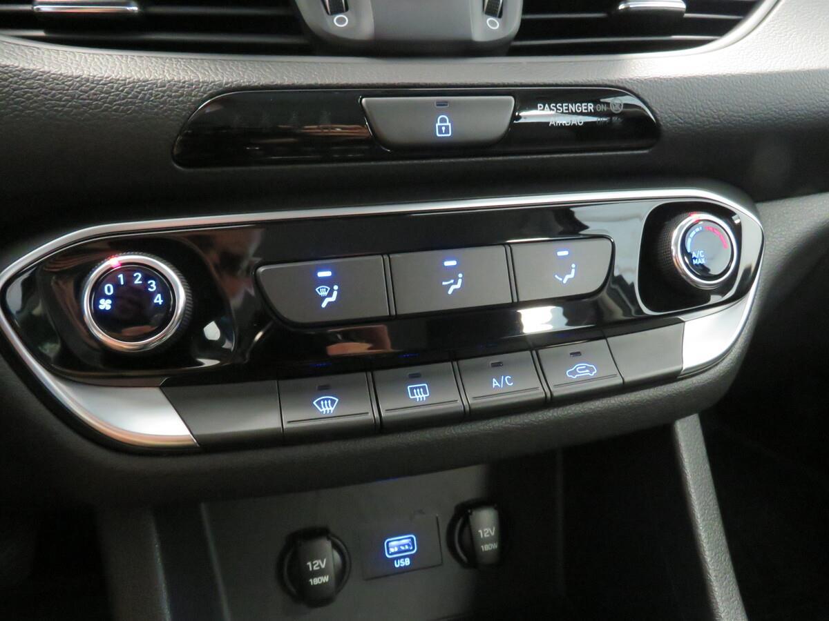 Hyundai i30 1.5 CVVT 81 kW Start Plus
