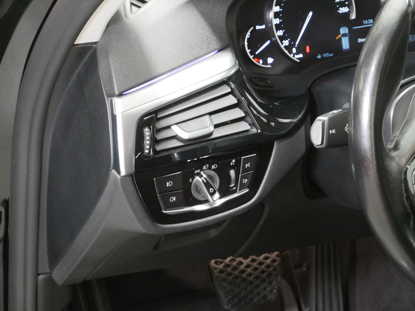 BMW Řada 5 520d xDrive 140 kW