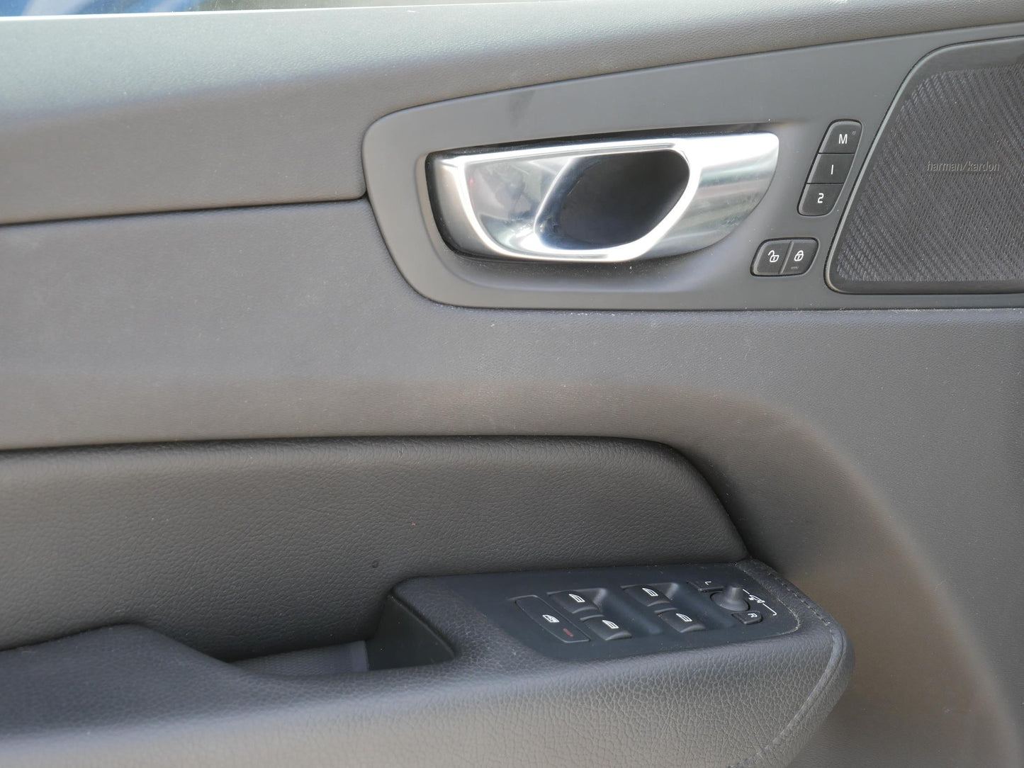Volvo XC60 2.0 B5 173 kW INSCRIPTION