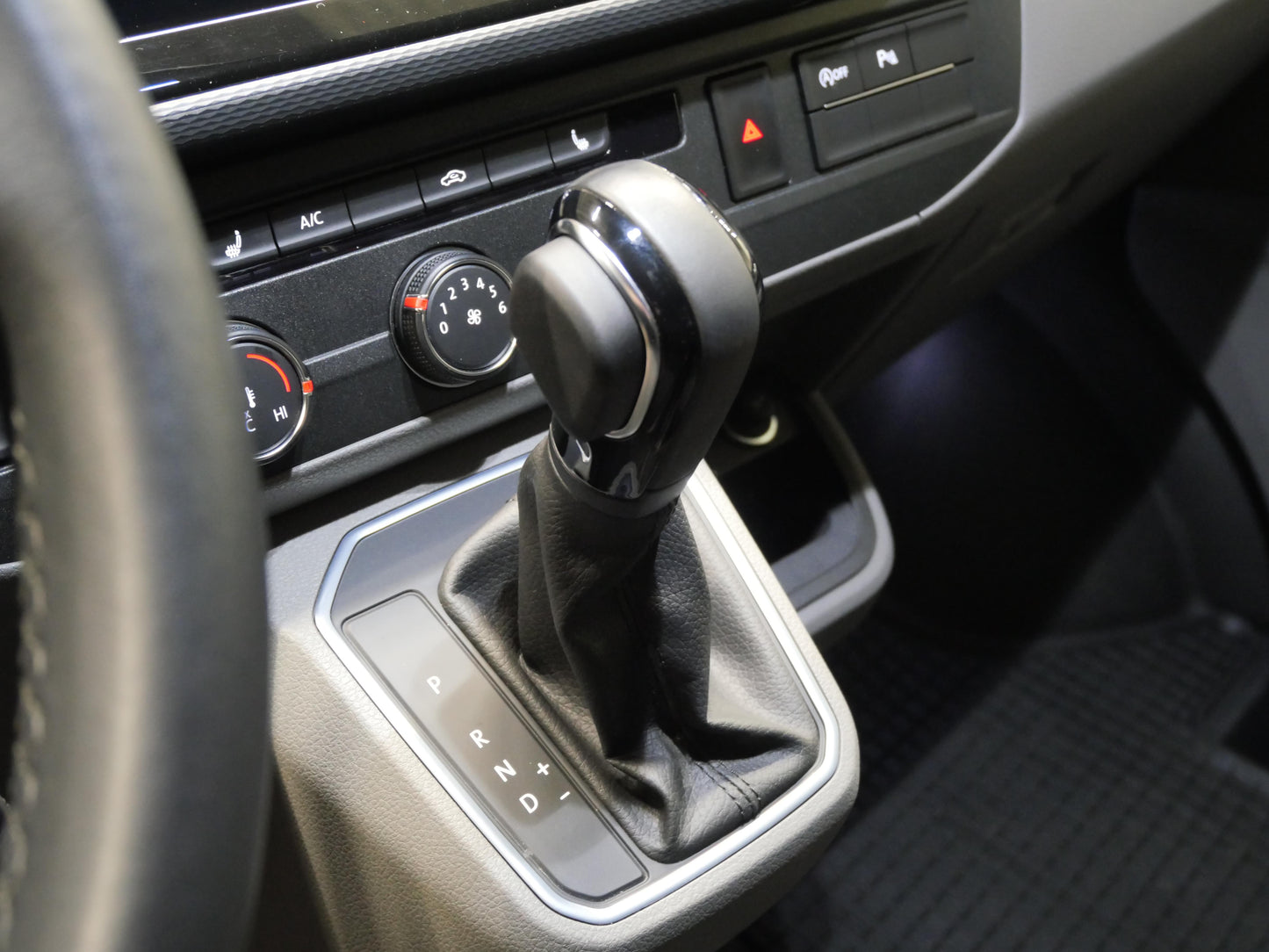 Volkswagen Transporter 2.0 TDI 110 kW Long