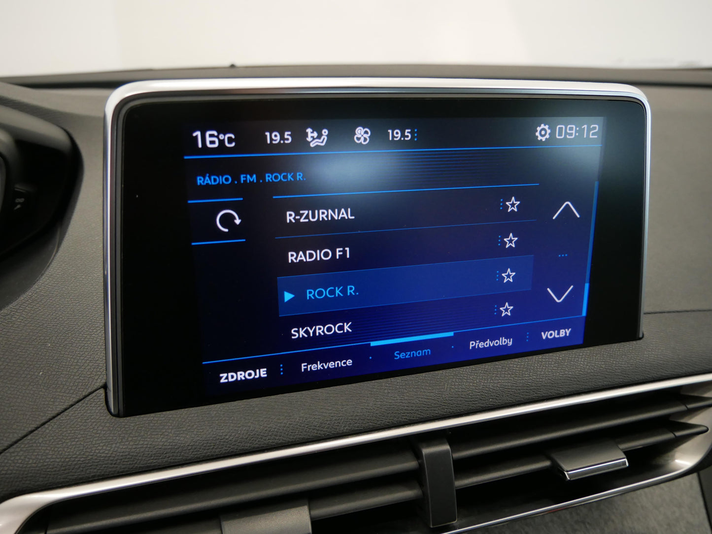 Peugeot 3008 1.2 PureTech 96 kW Allure