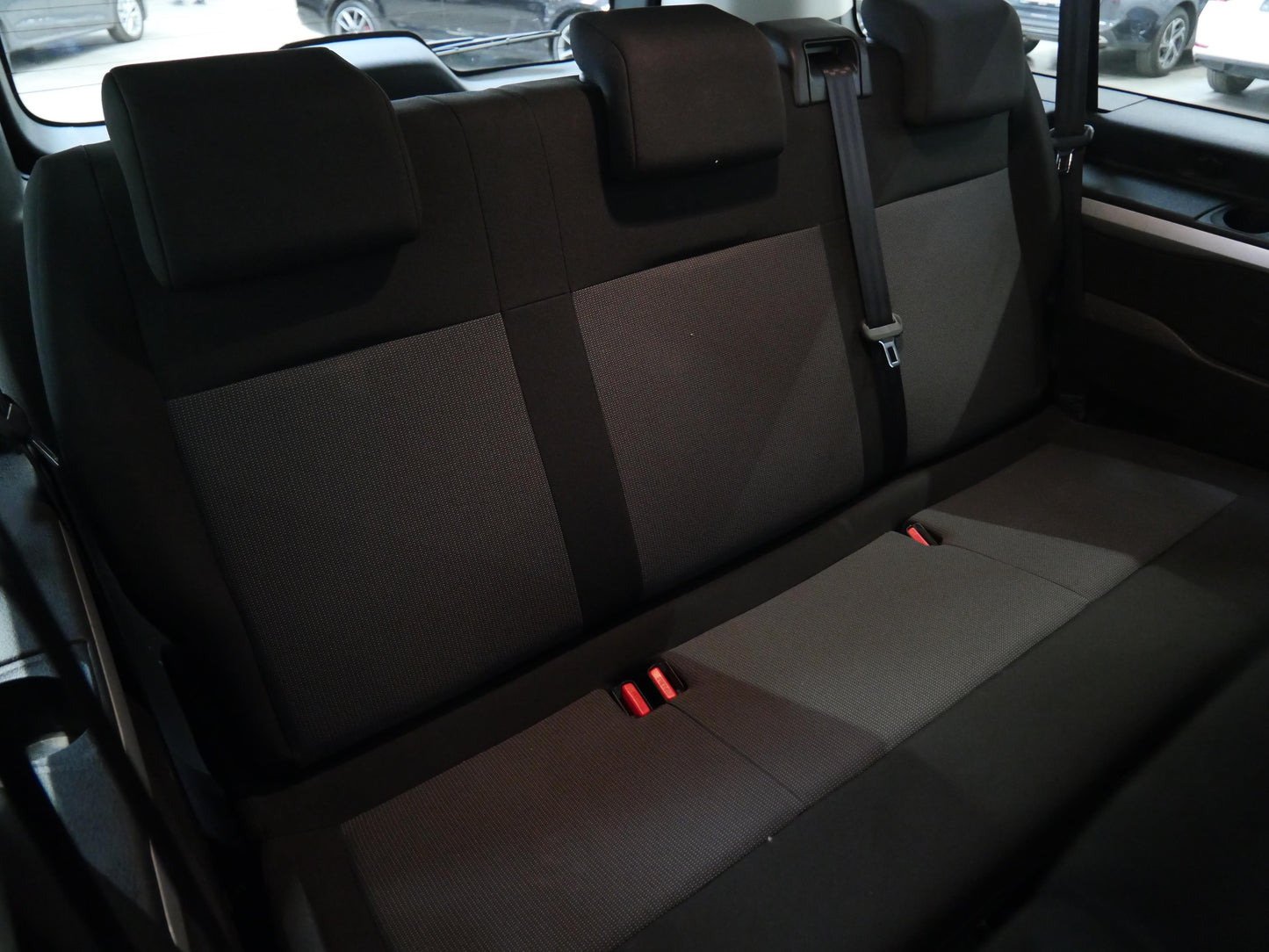Peugeot Traveller 2.0 BlueHDI 106 kW L3 9míst