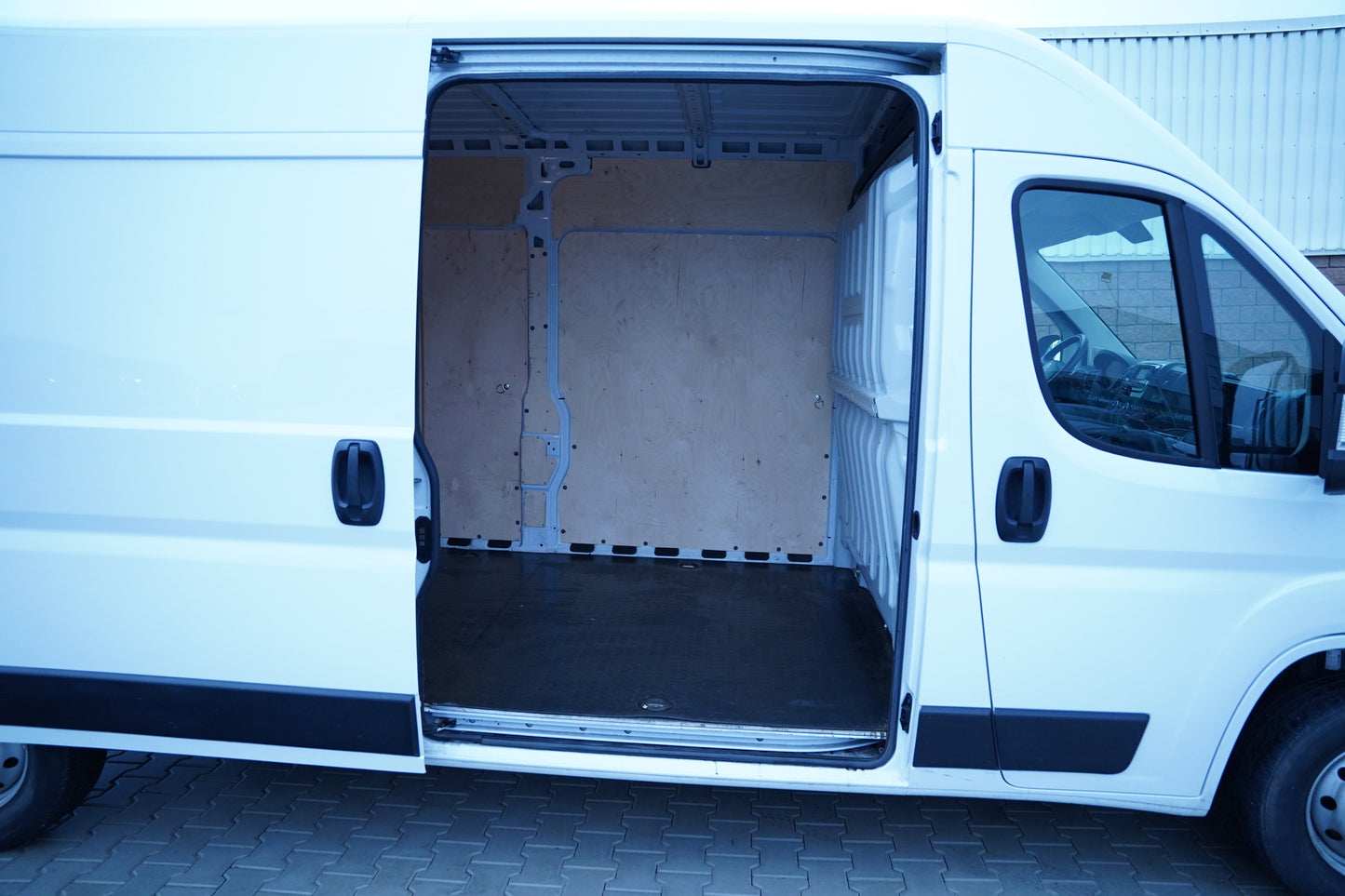 Citroën Jumper 2.2 BlueHDI 121 kW L3H2