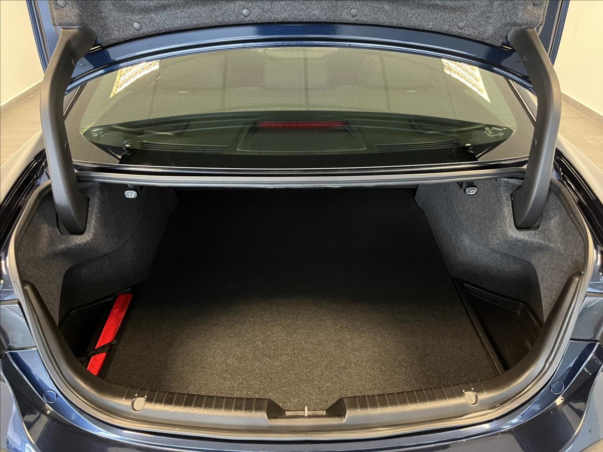 Mazda 6 2.5 Skyactiv-G Revolution