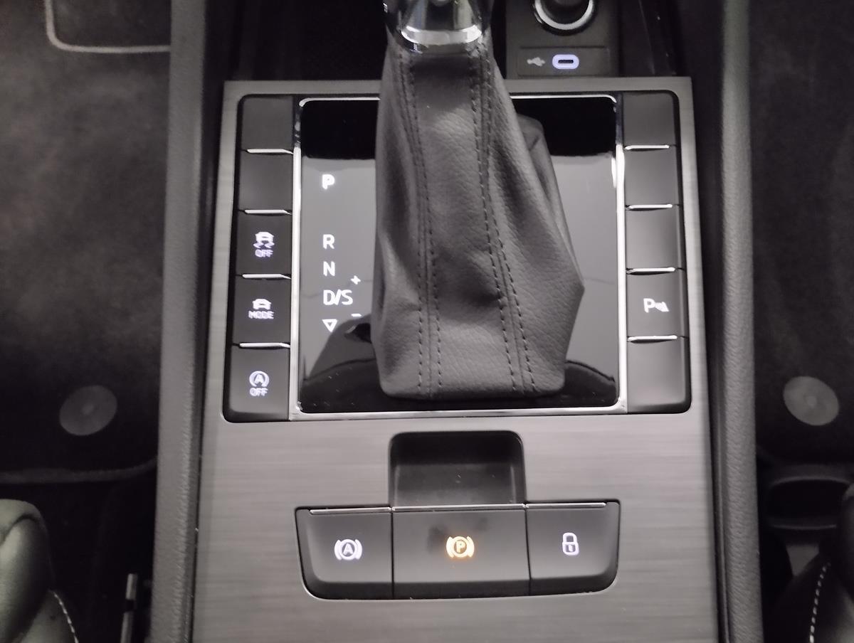 Škoda Superb 2.0 TDI 147 kW Style Plus