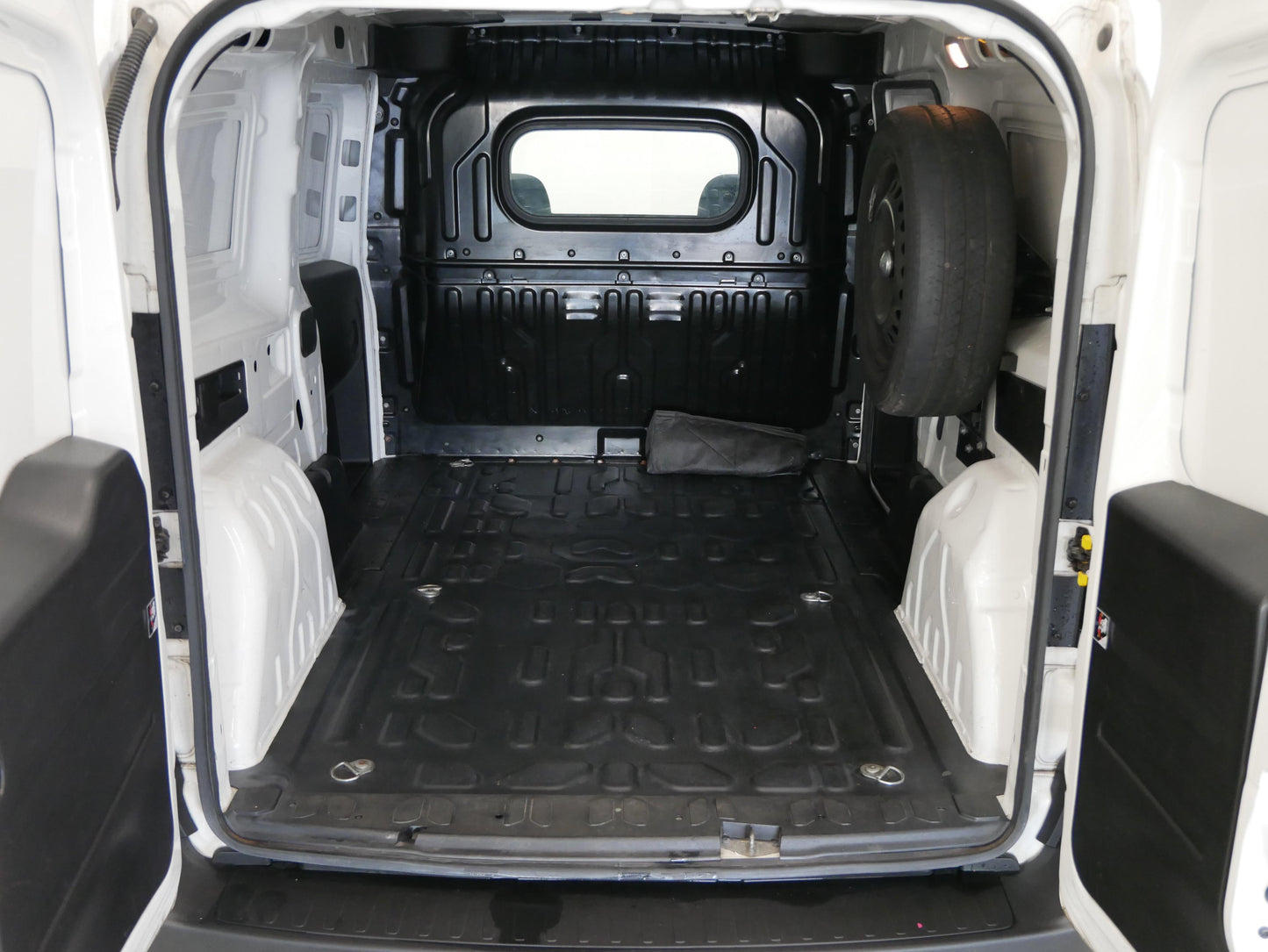 Fiat Dobló Cargo Maxi L2H1 1.4 CNG 88 kW