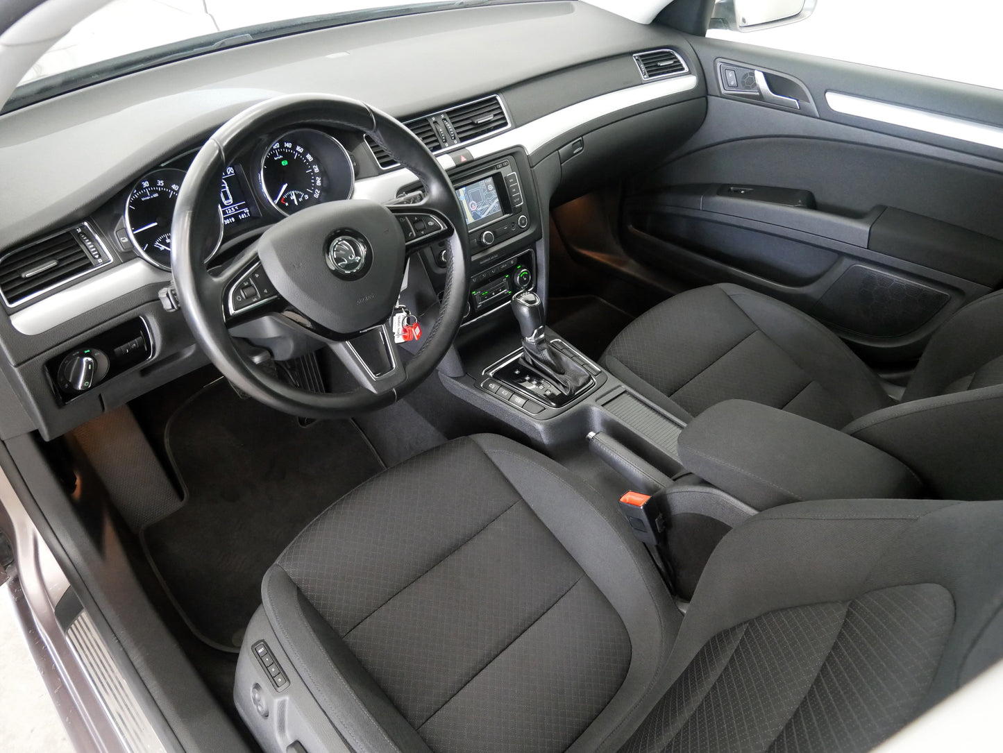 Škoda Superb 2.0 TDI Exclusive