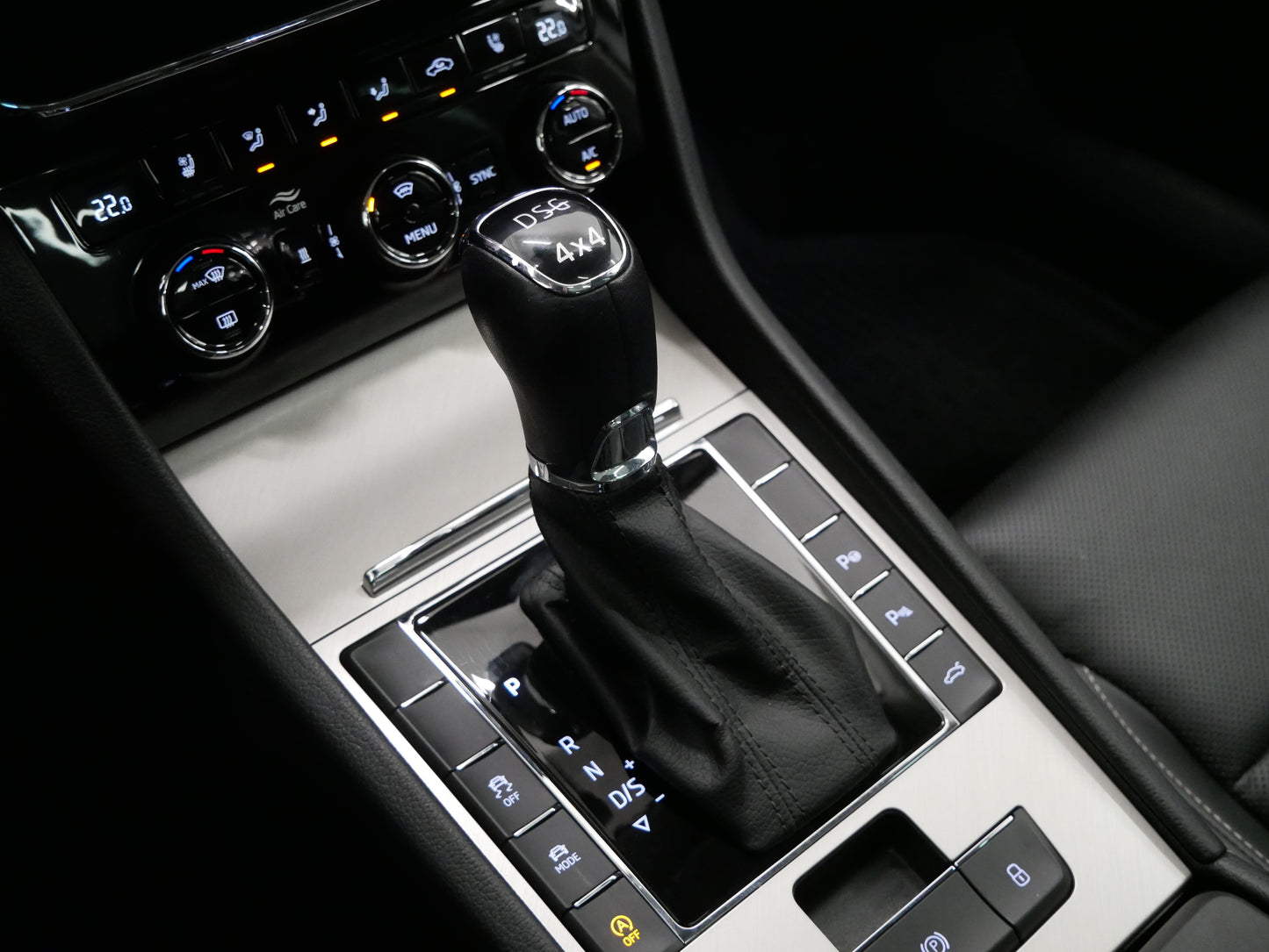 Škoda Superb 2.0 TDI 140 kW 4x4 L&K