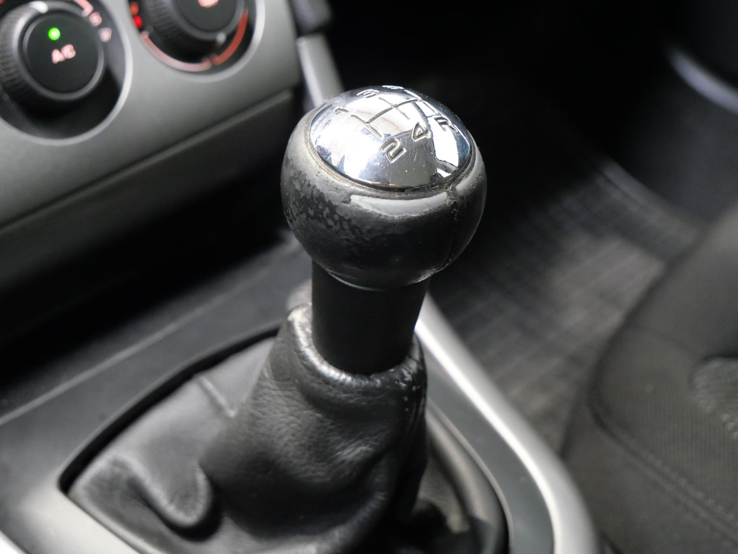 Peugeot 308 1.6 16V VTi 88 kW Premium