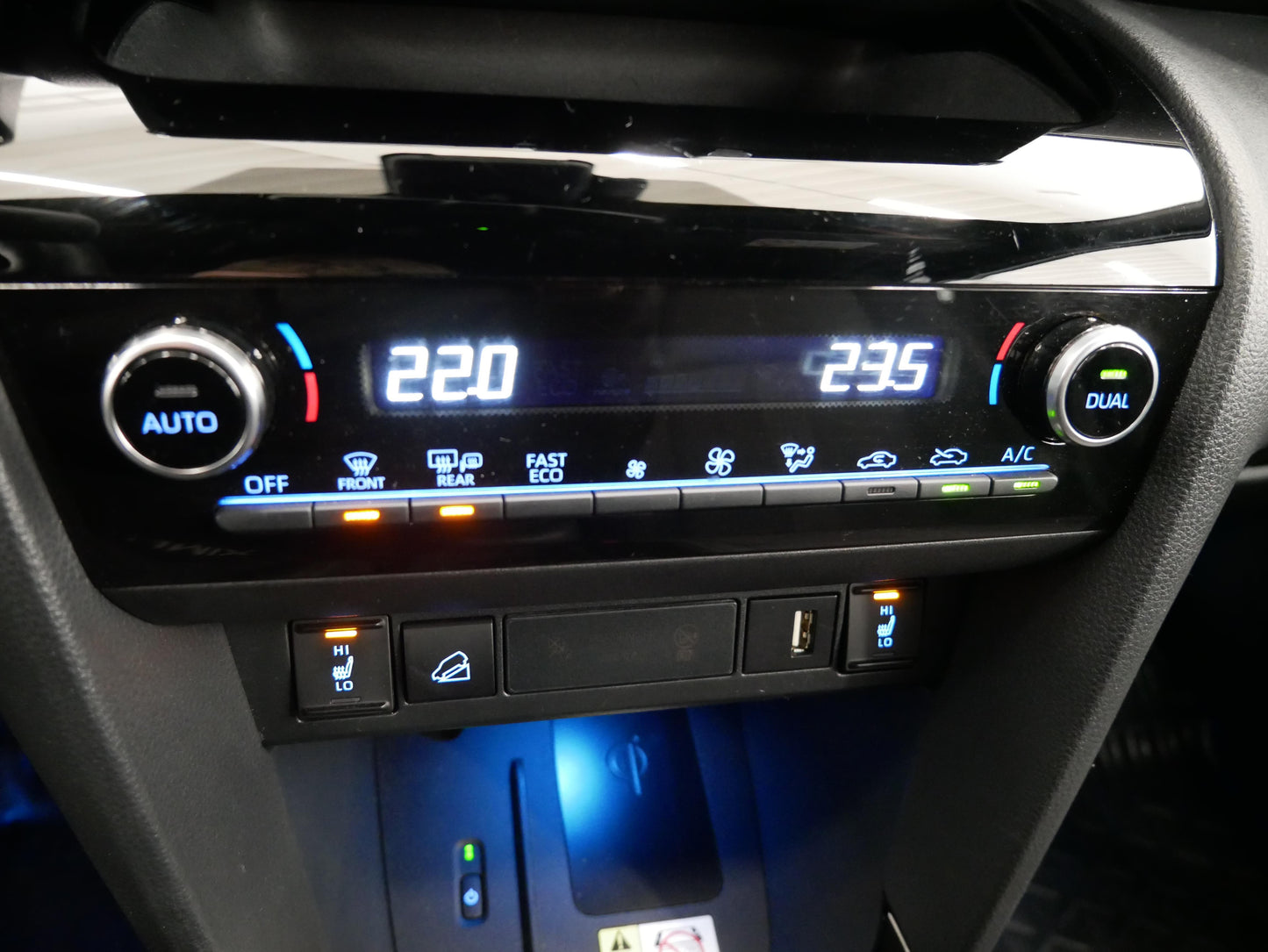 Toyota Yaris Cross 1.5 Hybrid 68kW Adventure